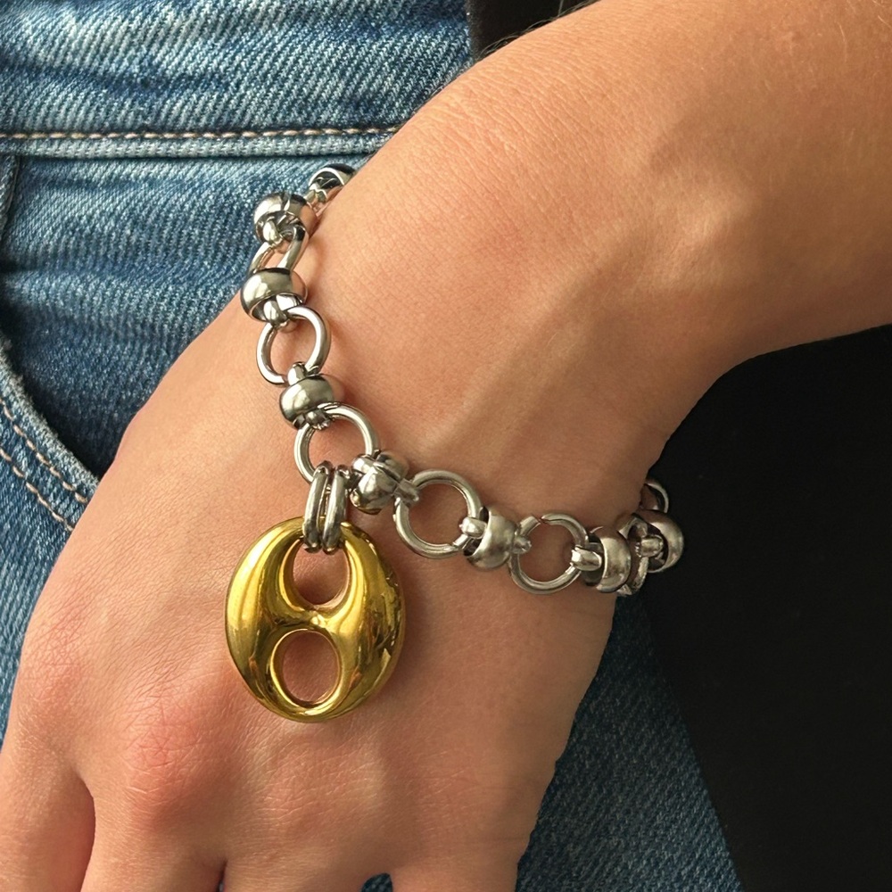 Gold Oval Pendant Chain Bracelet - Women Jewelry